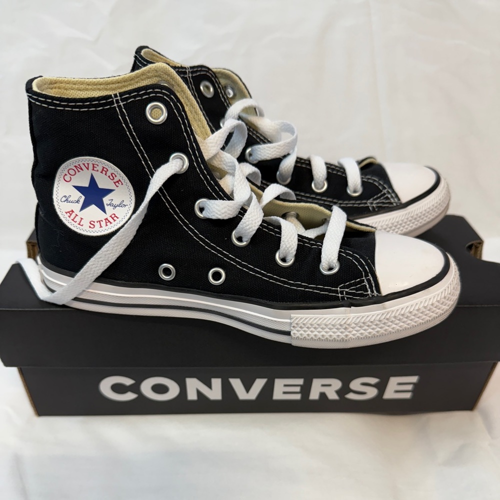 Converse Black Chuck Taylor All Star Size 1y